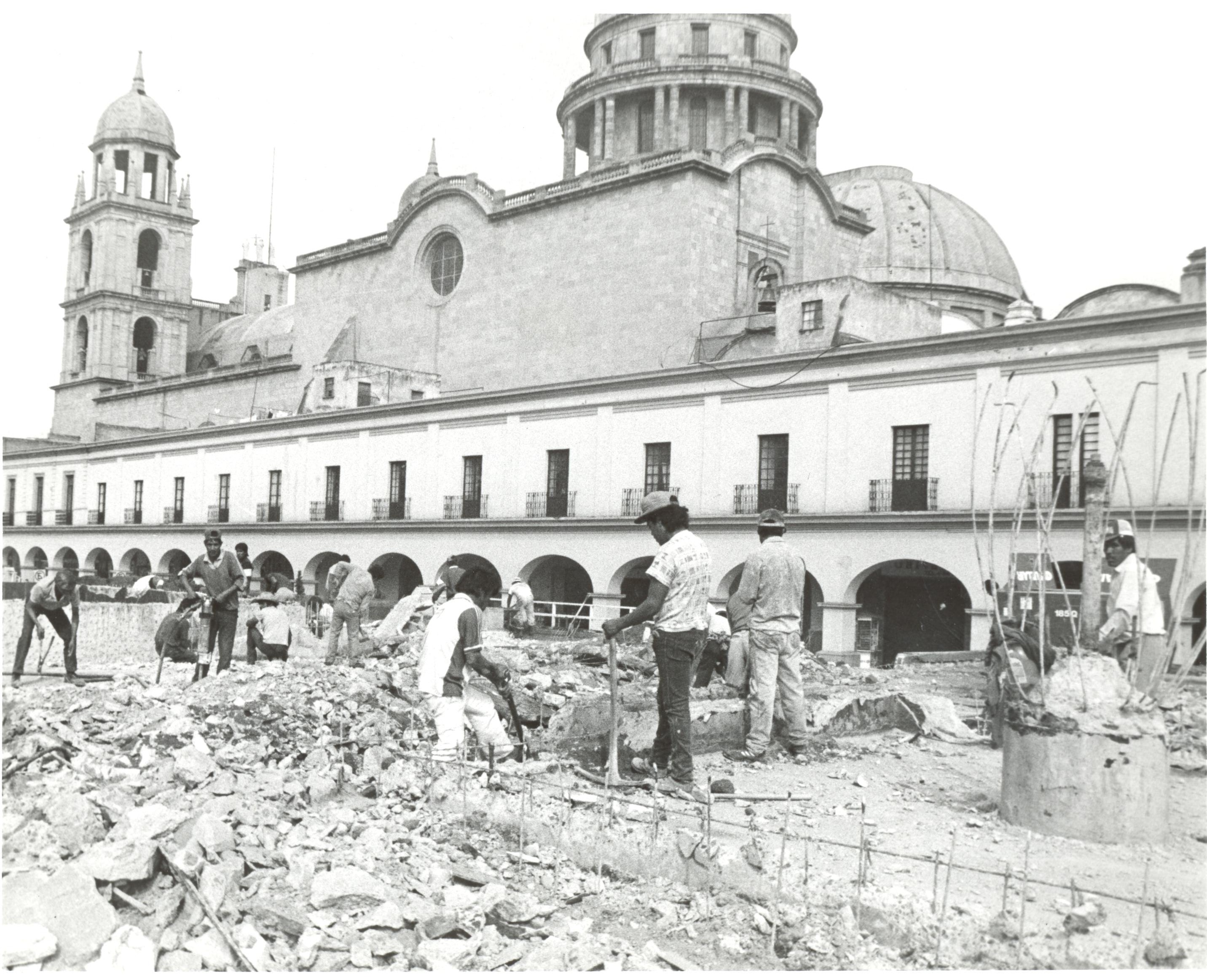 Fotografía remodelación de la plaza González Arratia (2)